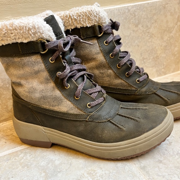 Merrell Women’s Mid Lace Waterproof Boots - Picture 2 of 6